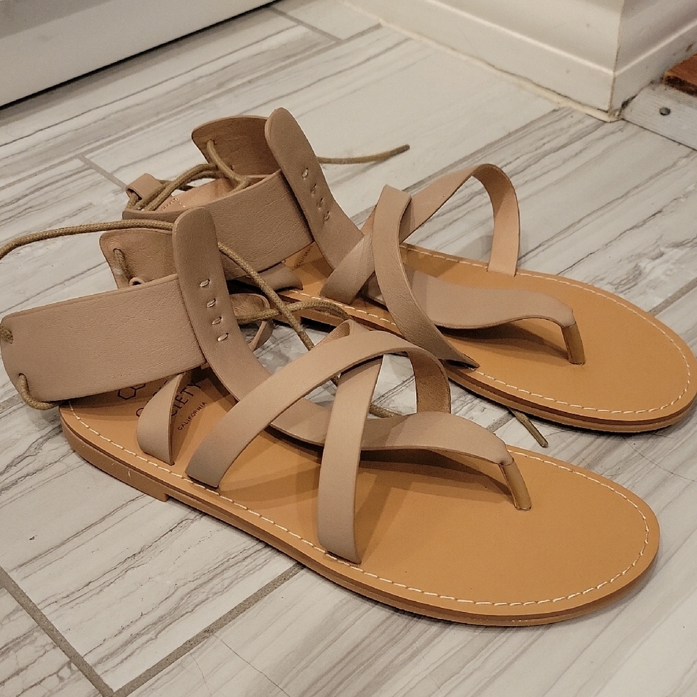 Boho Beige Strappy Sandals